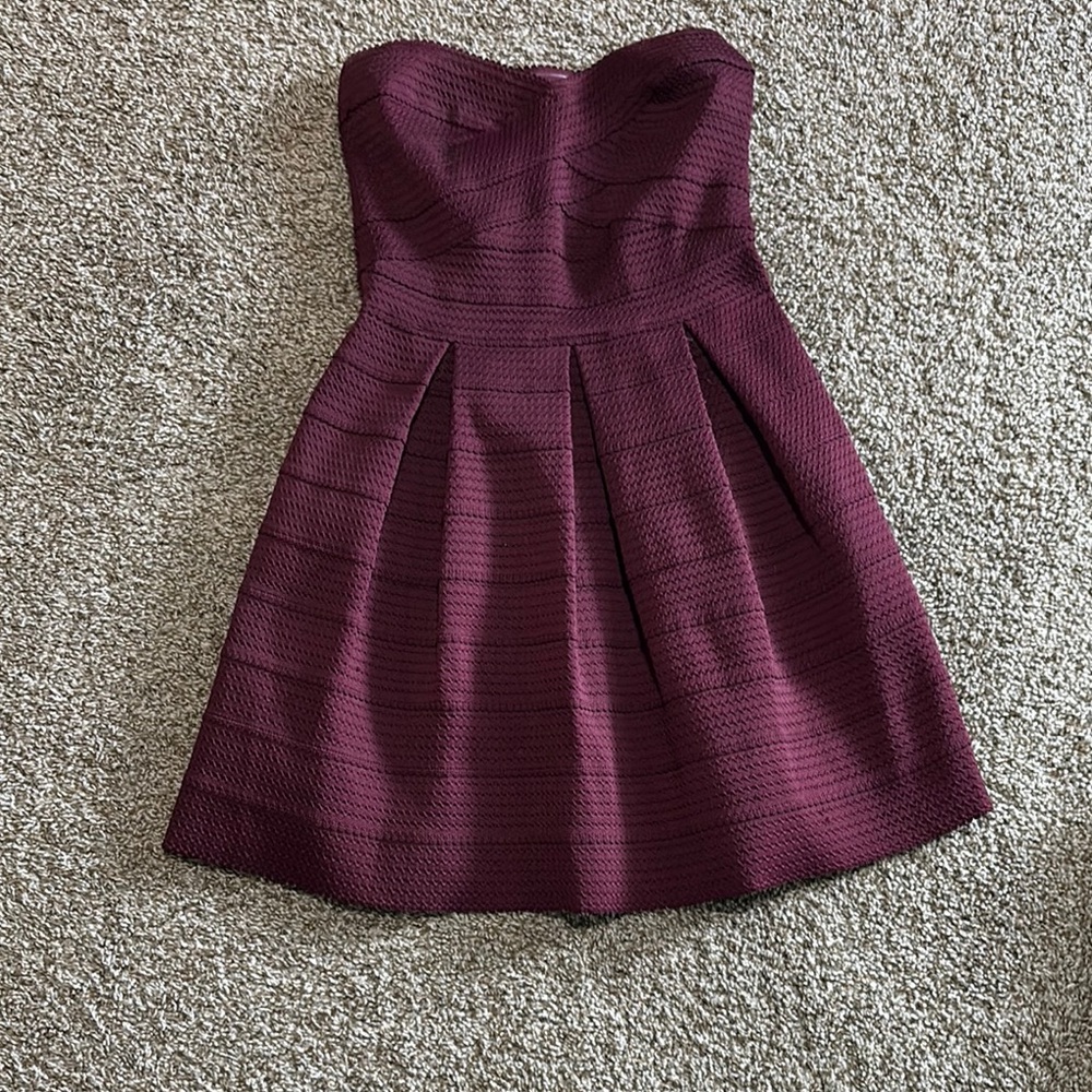 Elegant Strapless Burgundy Dress